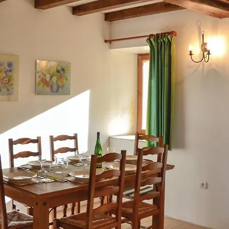 3 Bedroom Gorgeous Home In Parcay Les Pins *