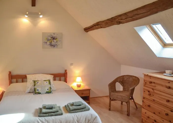 Vakantiehuis Stunning In Les Pins